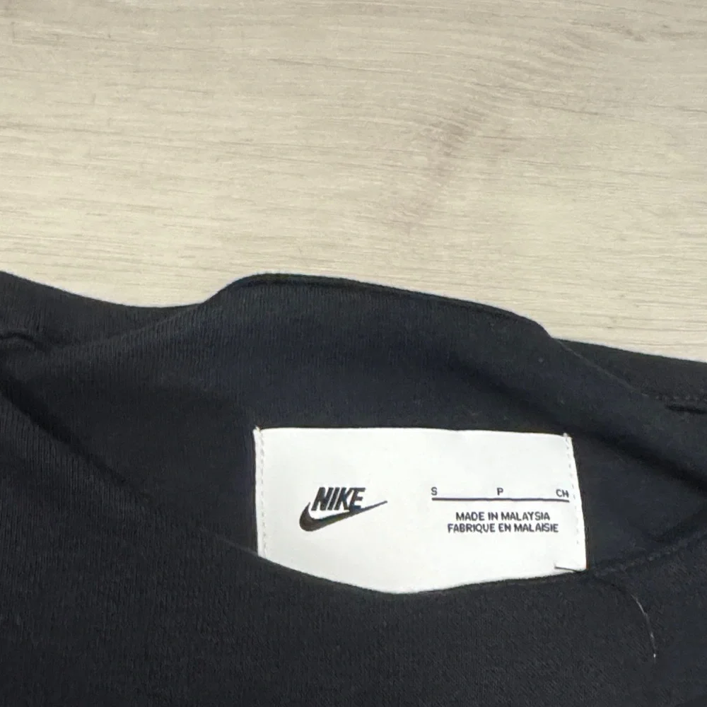 Nike Sportswear Oversized Women's Black Sweater. - Picture 9 of 14